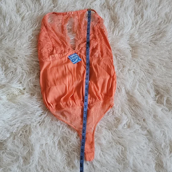 Free People Melrose Coralina Eyelash Lace Open Back Thong Bodysuit - Picture 8 of 10